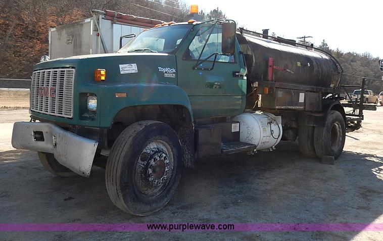 image for item I3748 1990 GMC TopKick tar applicator truck