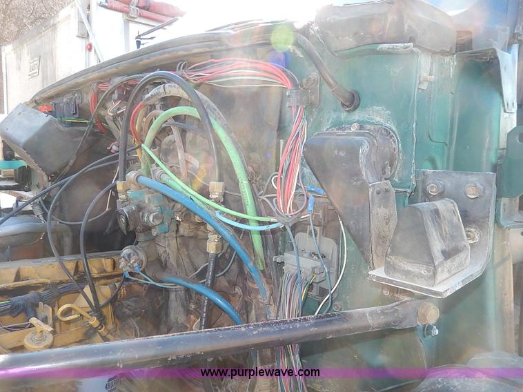 image for item I3748 1990 GMC TopKick tar applicator truck