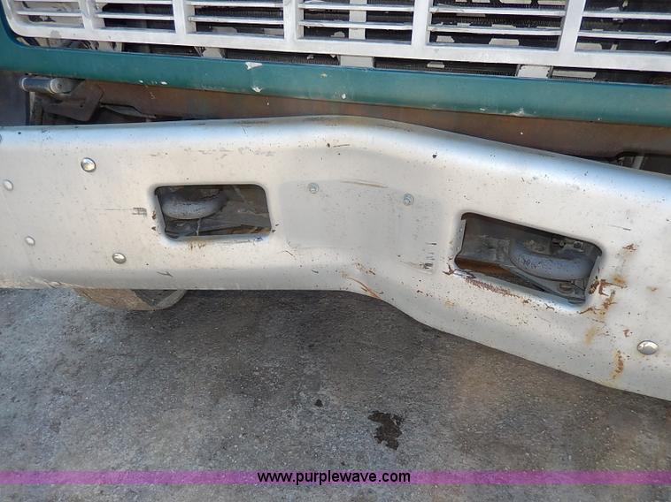 image for item I3748 1990 GMC TopKick tar applicator truck