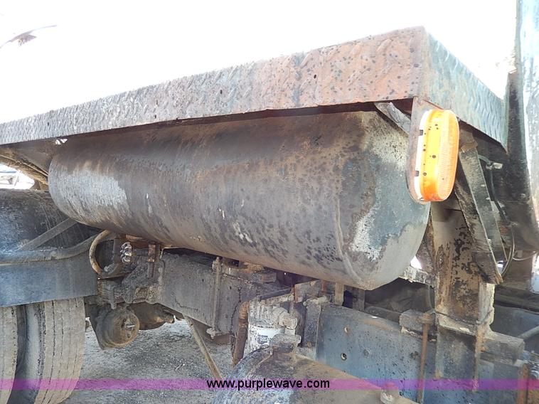 image for item I3748 1990 GMC TopKick tar applicator truck