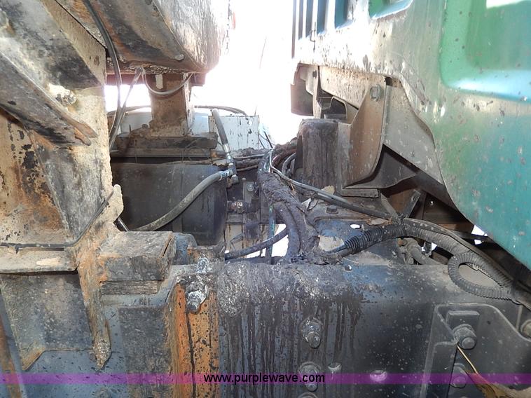 image for item I3748 1990 GMC TopKick tar applicator truck