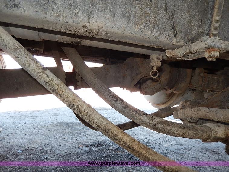 image for item I3748 1990 GMC TopKick tar applicator truck