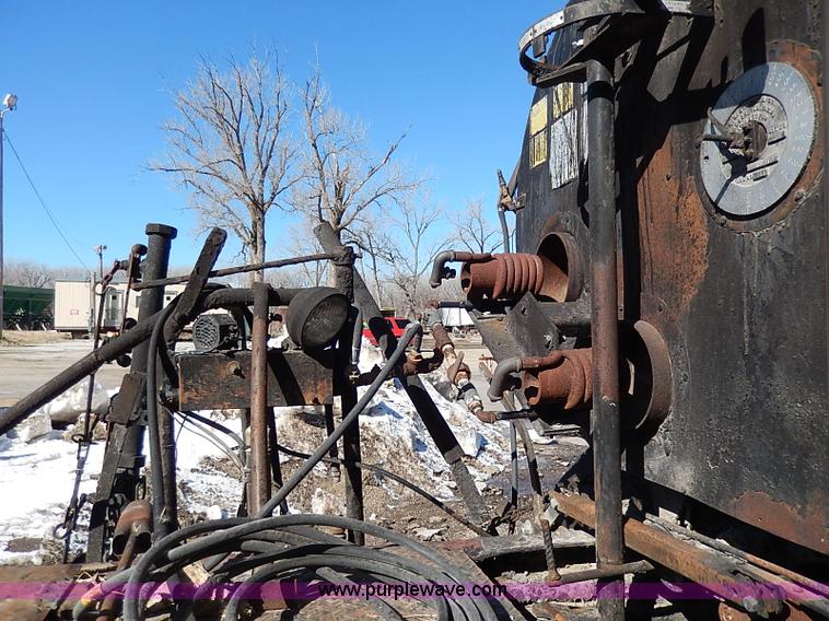 image for item I3748 1990 GMC TopKick tar applicator truck