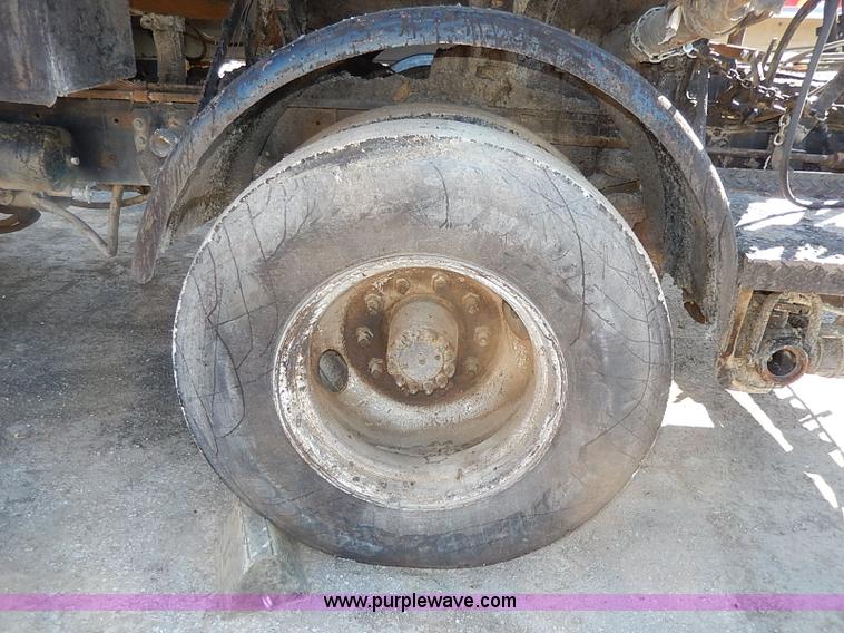 image for item I3748 1990 GMC TopKick tar applicator truck