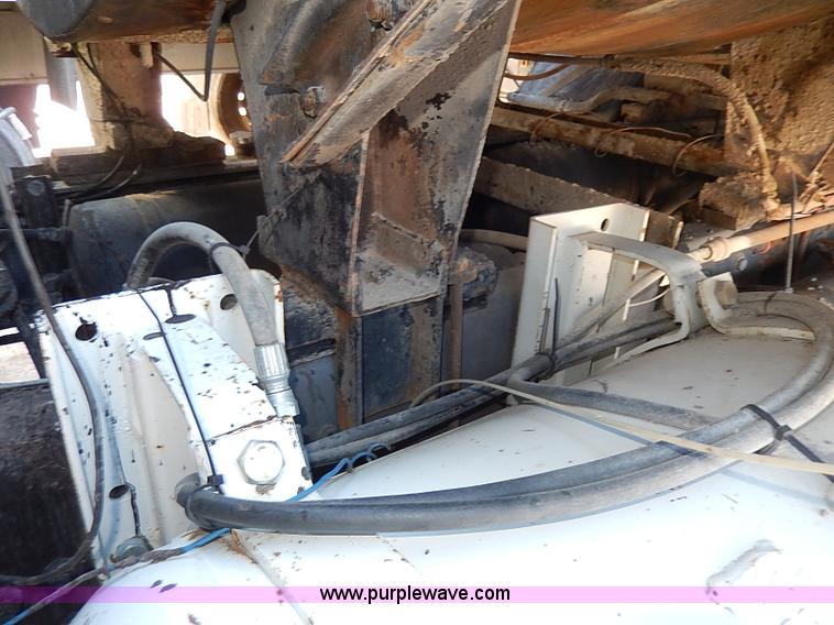 image for item I3748 1990 GMC TopKick tar applicator truck