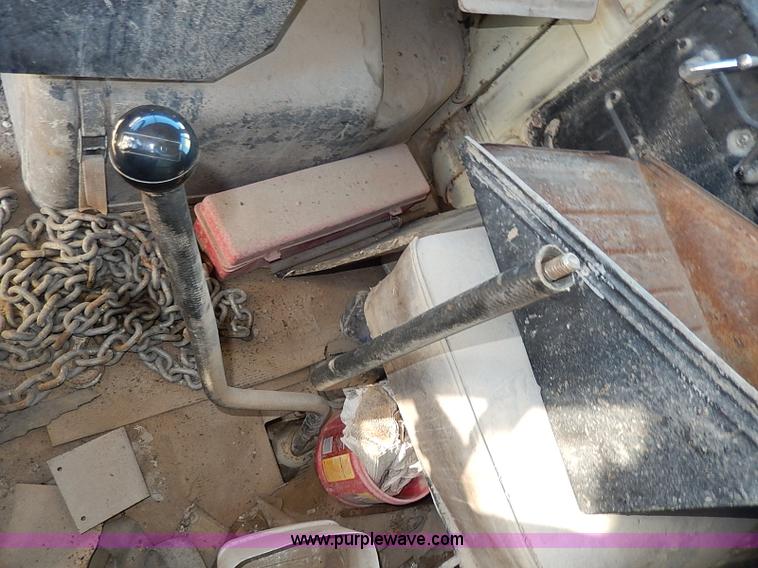 image for item I3749 1973 Mack DM600 water truck