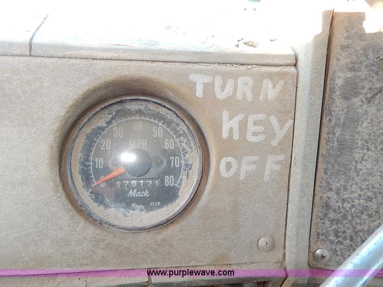 image for item I3749 1973 Mack DM600 water truck