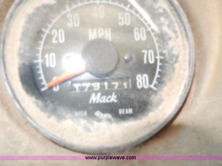 image for item I3749 1973 Mack DM600 water truck