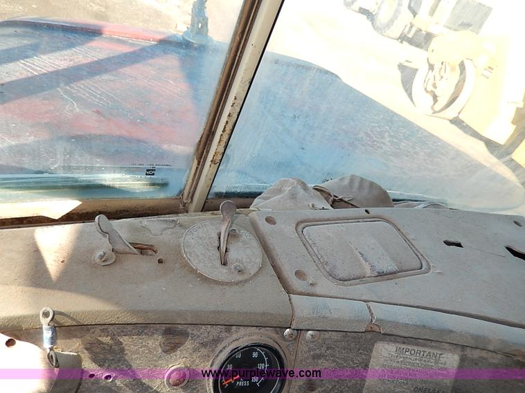 image for item I3749 1973 Mack DM600 water truck