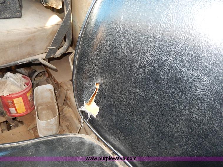 image for item I3749 1973 Mack DM600 water truck