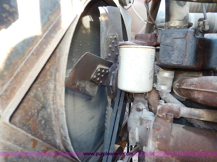 image for item I3749 1973 Mack DM600 water truck