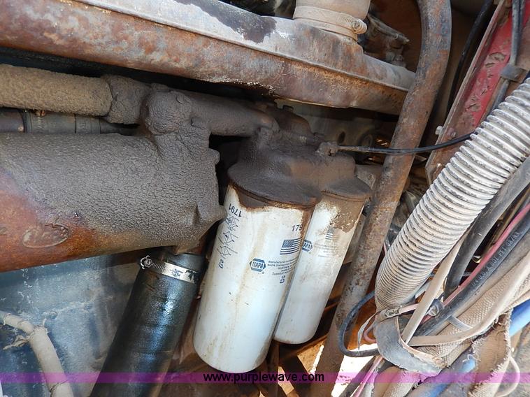 image for item I3749 1973 Mack DM600 water truck