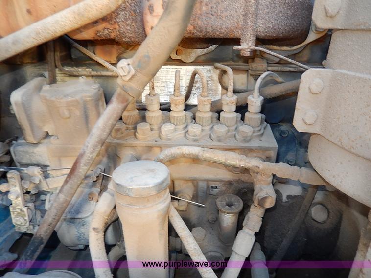 image for item I3749 1973 Mack DM600 water truck