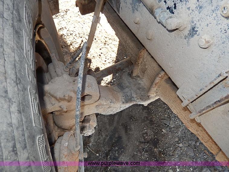 image for item I3749 1973 Mack DM600 water truck