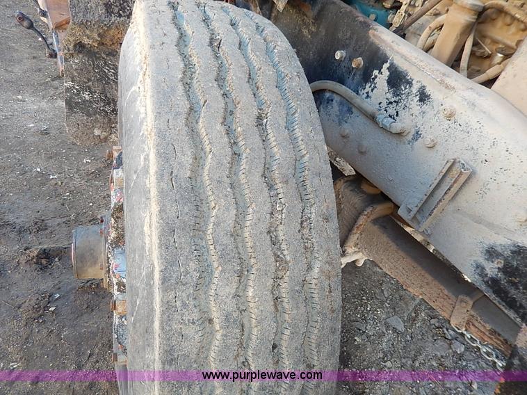 image for item I3749 1973 Mack DM600 water truck