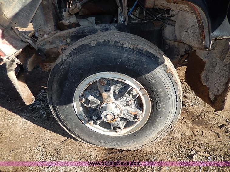 image for item I3749 1973 Mack DM600 water truck