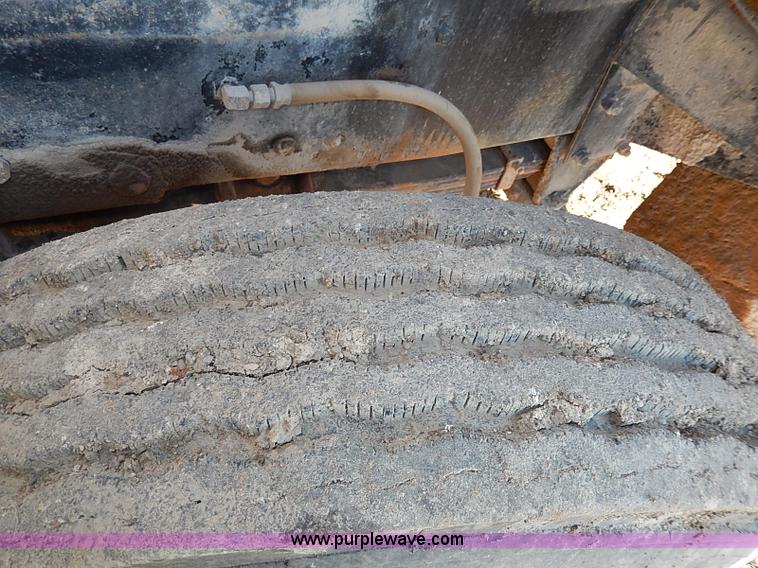 image for item I3749 1973 Mack DM600 water truck