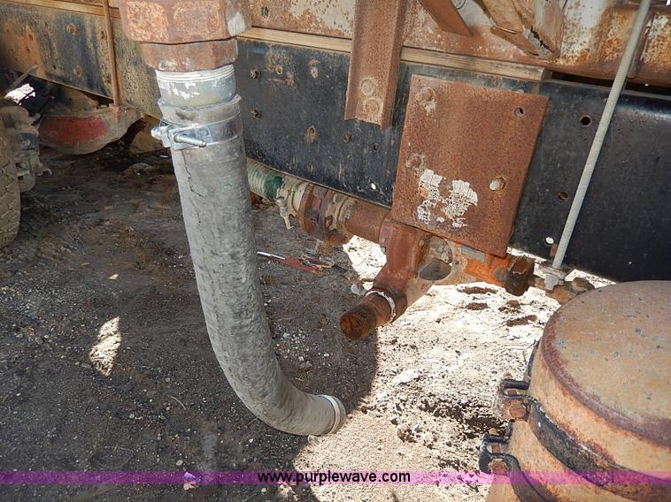 image for item I3749 1973 Mack DM600 water truck