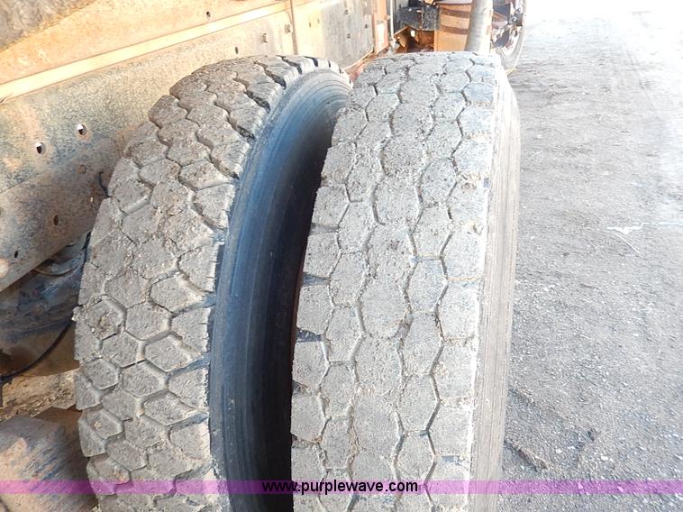 image for item I3749 1973 Mack DM600 water truck