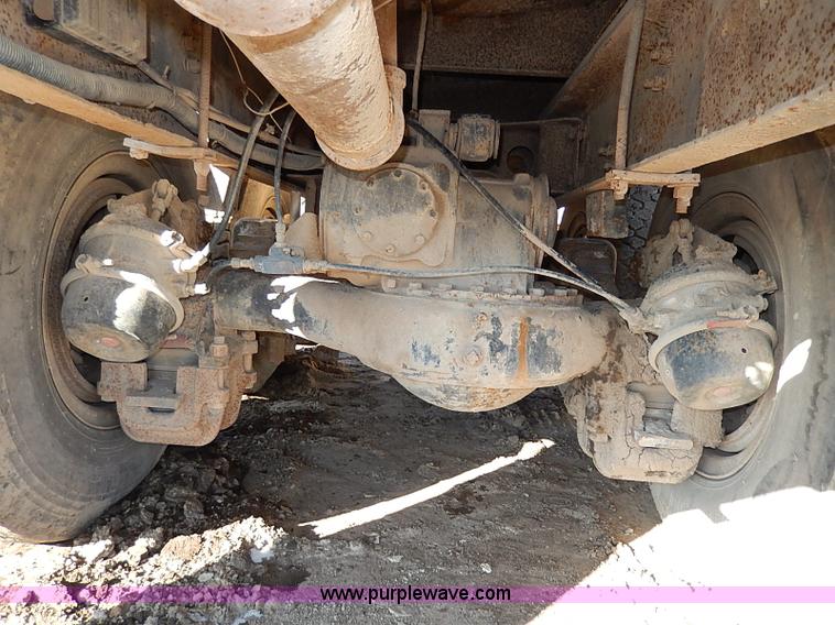 image for item I3749 1973 Mack DM600 water truck