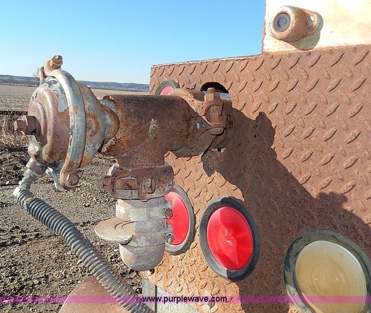 image for item I3749 1973 Mack DM600 water truck