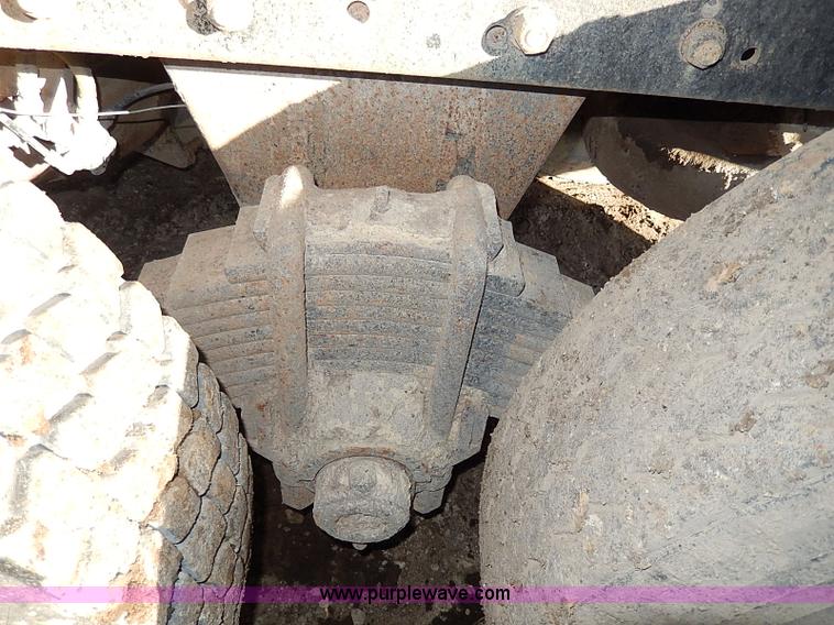 image for item I3749 1973 Mack DM600 water truck