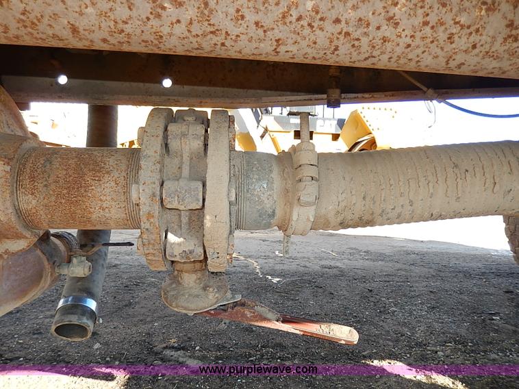 image for item I3749 1973 Mack DM600 water truck