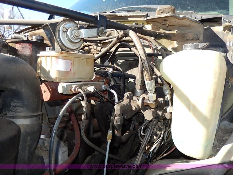 image for item I3750 1989 Ford F700 Custom Cab dump bed truck