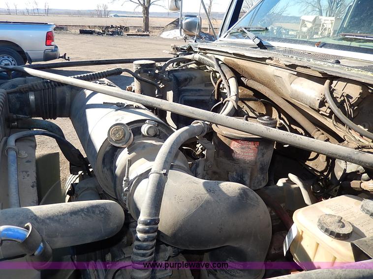 image for item I3750 1989 Ford F700 Custom Cab dump bed truck