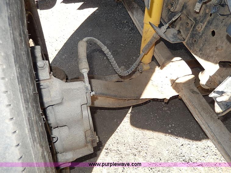 image for item I3750 1989 Ford F700 Custom Cab dump bed truck