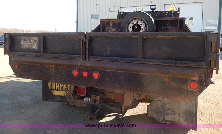 image for item I3750 1989 Ford F700 Custom Cab dump bed truck