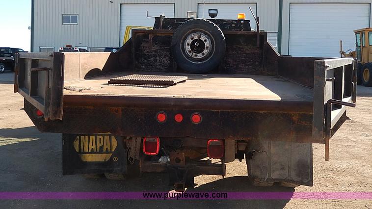 image for item I3750 1989 Ford F700 Custom Cab dump bed truck