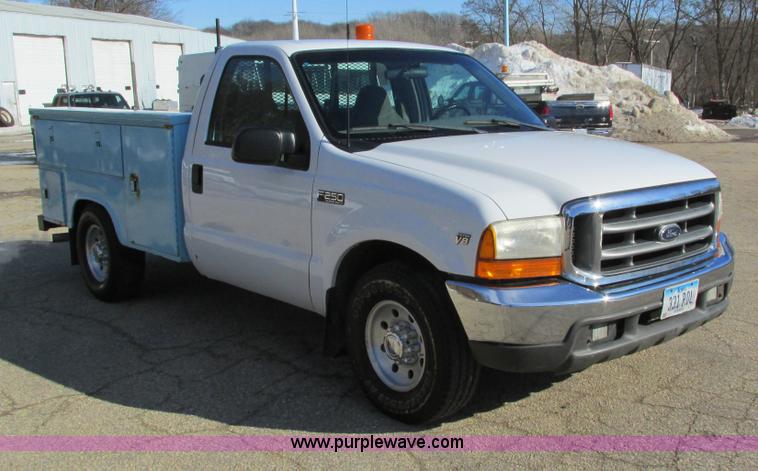 image for item I4195 1999 Ford F250 Super Duty XL utility truck