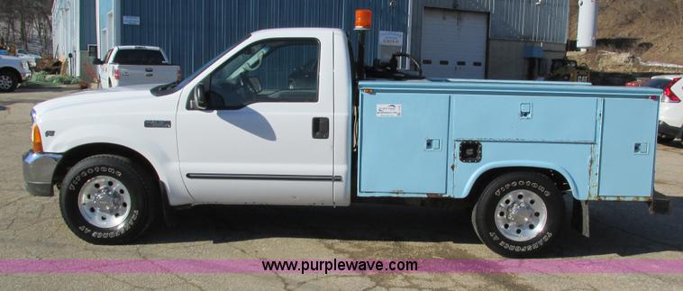image for item I4195 1999 Ford F250 Super Duty XL utility truck