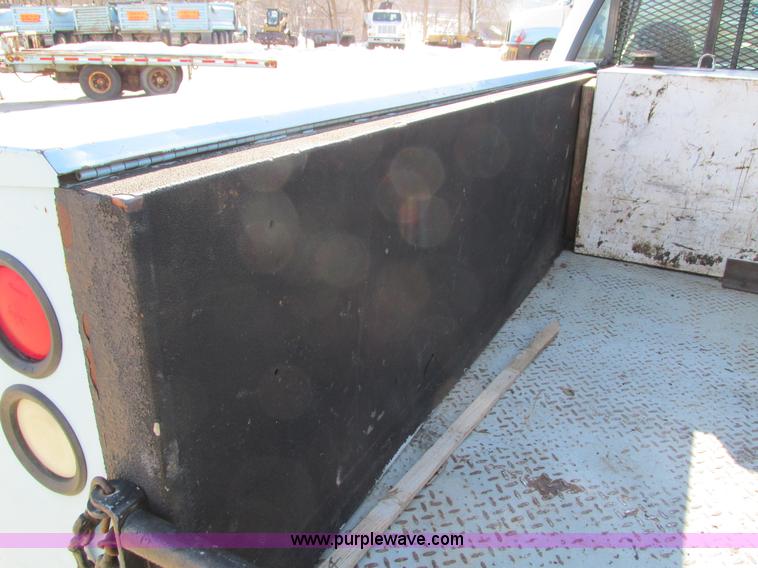 image for item I4195 1999 Ford F250 Super Duty XL utility truck