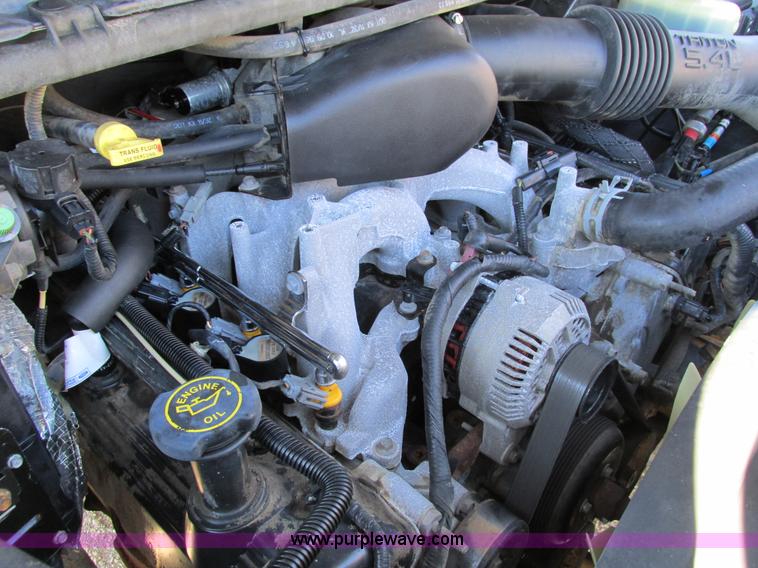 image for item I4195 1999 Ford F250 Super Duty XL utility truck