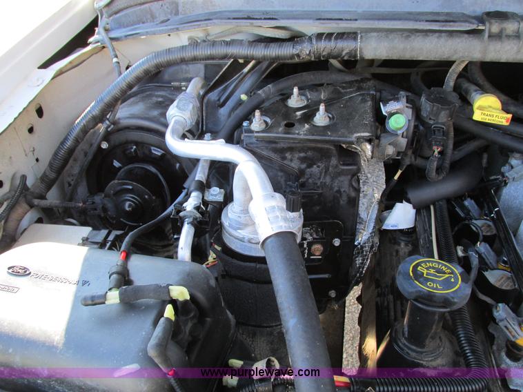 image for item I4195 1999 Ford F250 Super Duty XL utility truck