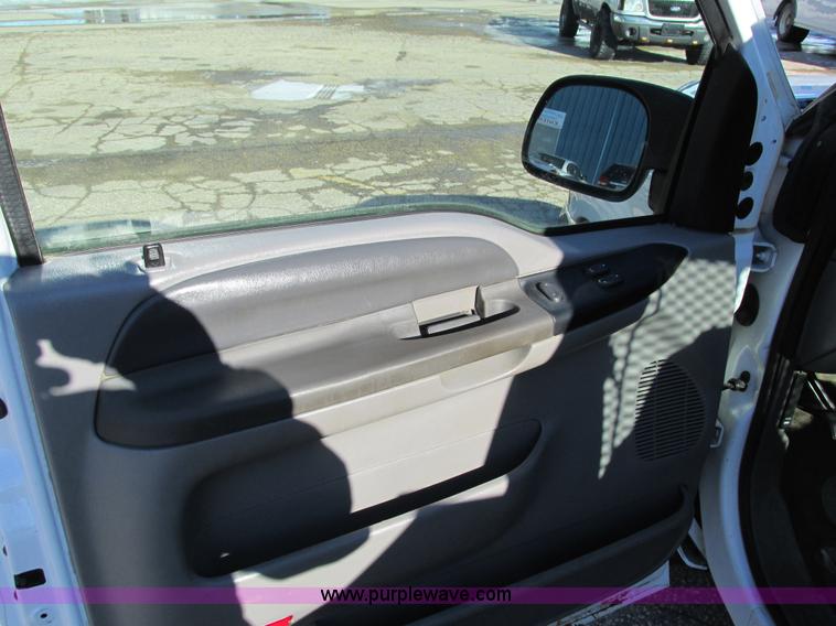 image for item I4195 1999 Ford F250 Super Duty XL utility truck