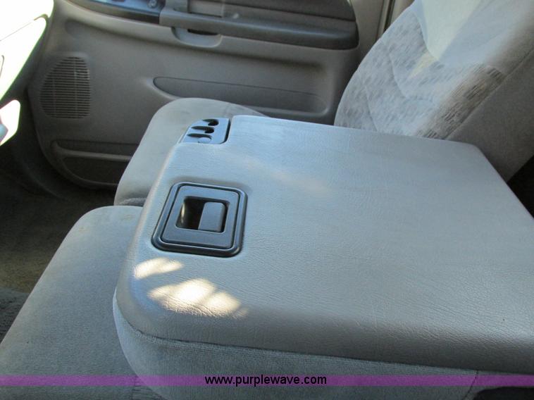 image for item I4195 1999 Ford F250 Super Duty XL utility truck