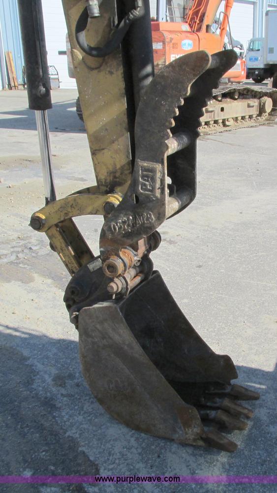 image for item I4197 2005 Caterpillar 305CR mini excavator