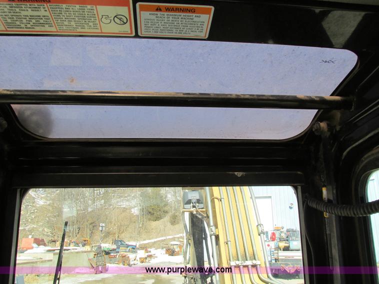 image for item I4197 2005 Caterpillar 305CR mini excavator