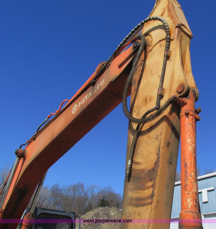 image for item I4198 1994 Hitachi EX150 excavator
