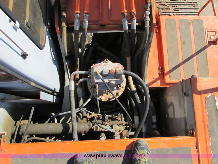 image for item I4198 1994 Hitachi EX150 excavator