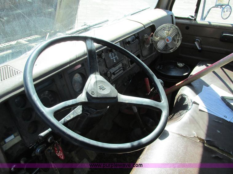 image for item I4199 1984 International S1600 truck cab and chassis