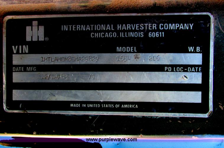 image for item I4199 1984 International S1600 truck cab and chassis