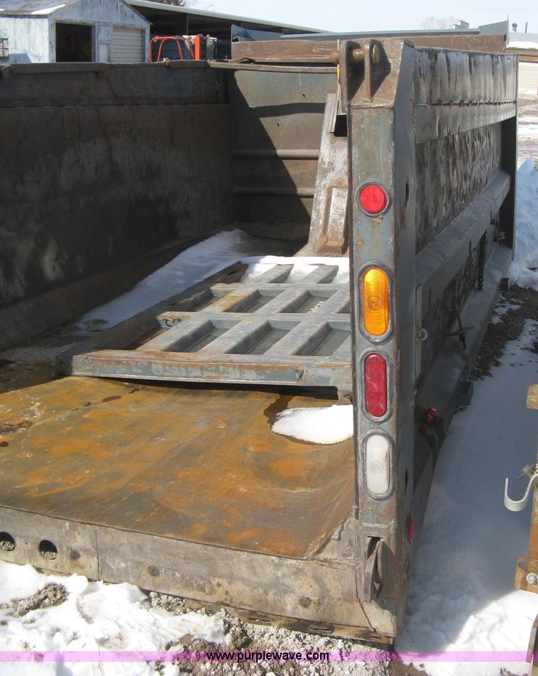 image for item I5622 2003 Warren WFL651-15 dump bed