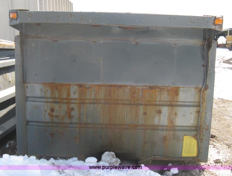 image for item I5622 2003 Warren WFL651-15 dump bed