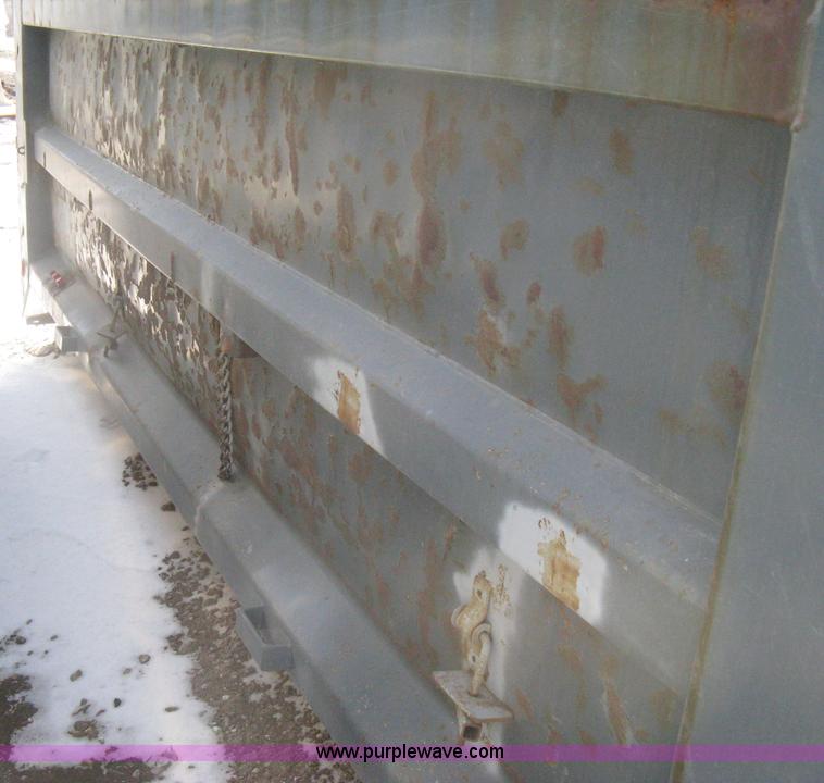 image for item I5622 2003 Warren WFL651-15 dump bed