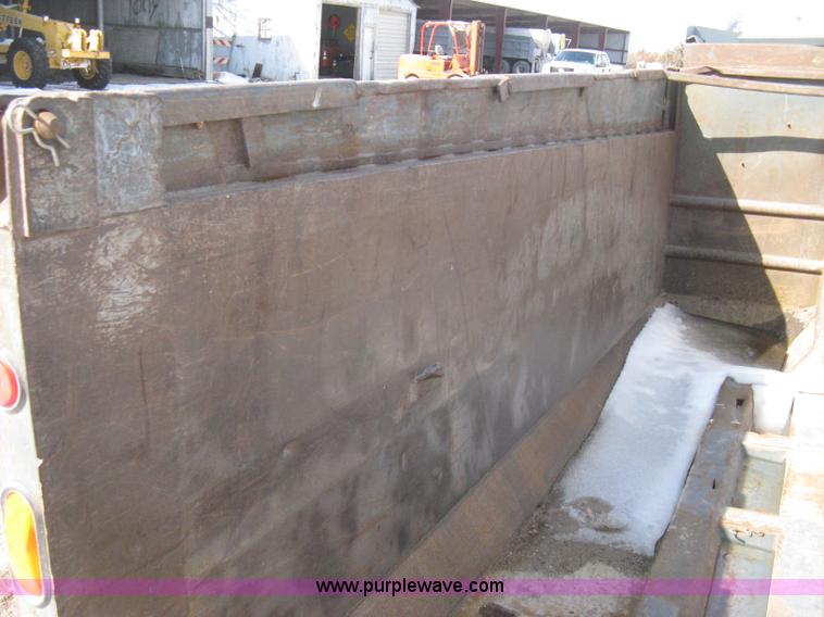 image for item I5622 2003 Warren WFL651-15 dump bed