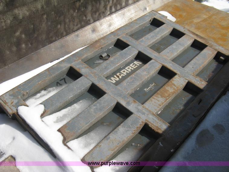 image for item I5622 2003 Warren WFL651-15 dump bed